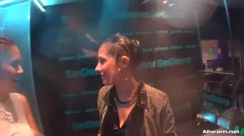 Wetlook Dancers Work The Stage Screencap 43 on sinx.preview.netperv.com