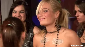 Two Blondes Get Stupid In The Mud! Screencap 42 on sinx.preview.netperv.com