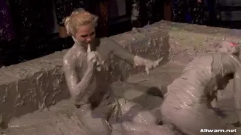 Two Blondes Get Stupid In The Mud! Screencap 57 on sinx.preview.netperv.com