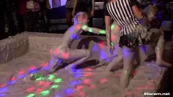 Two Blondes Get Stupid In The Mud! Screencap 61 on sinx.preview.netperv.com