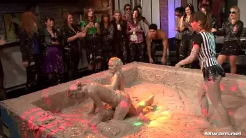Two Blondes Get Stupid In The Mud! Screencap 63 on sinx.preview.netperv.com