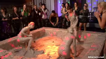 Two Blondes Get Stupid In The Mud! Screencap 64 on sinx.preview.netperv.com