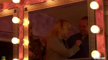 Full Service Salon Screencap 5 on sinx.preview.netperv.com