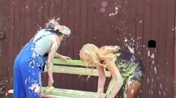 Sloppy Goo Catfight Screencap 24 on sinx.preview.netperv.com