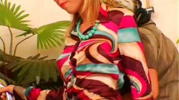 Sponging Each Other Down Screencap 42 on sinx.preview.netperv.com