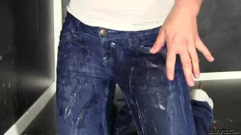 Roses Are Red, Spunk Is White... Screencap 35 on sinx.preview.netperv.com