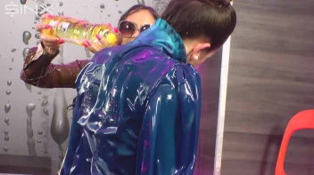 Brunette Besties Play Games With Oil Screencap 88 on sinx.preview.netperv.com