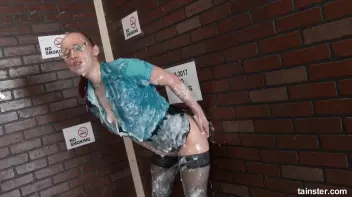 Slime Wave babe Lenka with her great ass Screencap 59 on sinx.preview.netperv.com