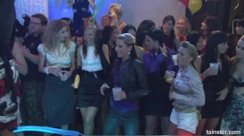 Welcome To The Mad House Part 1  - Cam 1 Screencap 10 on sinx.preview.netperv.com