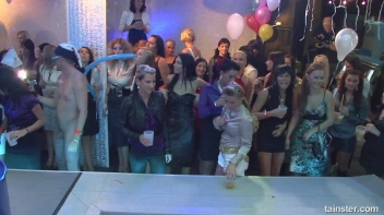 Welcome To The Mad House Part 1  - Cam 1 Screencap 18 on sinx.preview.netperv.com