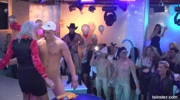 Welcome To The Mad House Part 1  - Cam 1 Screencap 20 on sinx.preview.netperv.com