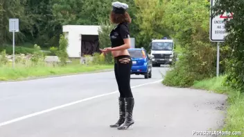 Police Babes Give Head, Too Screencap 1 on sinx.preview.netperv.com