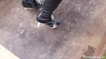 Police Babes Give Head, Too Screencap 112 on sinx.preview.netperv.com