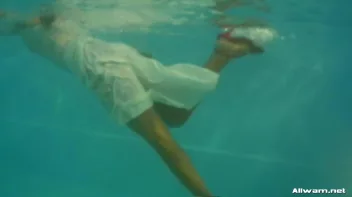 Three Ladies in One Pool Screencap 20 on sinx.preview.netperv.com