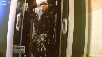 Solo Showering Seductress Screencap 19 on sinx.preview.netperv.com
