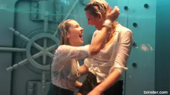 I can see your bra Screencap 9 on sinx.preview.netperv.com