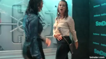 I can see your bra Screencap 30 on sinx.preview.netperv.com