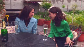 Horny Overtime Screencap 8 on sinx.preview.netperv.com