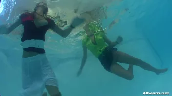 Sexy Pool Bunnies Wet And Messy Fun Screencap 91 on sinx.preview.netperv.com