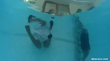 Sexy Pool Bunnies Wet And Messy Fun Screencap 35 on sinx.preview.netperv.com