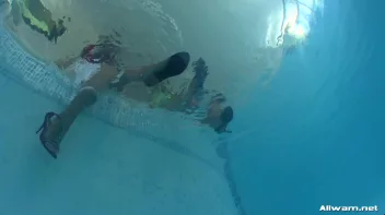 Sexy Pool Bunnies Wet And Messy Fun Screencap 6 on sinx.preview.netperv.com