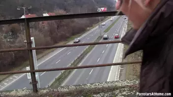 The Right Side Of The Tracks Screencap 8 on sinx.preview.netperv.com