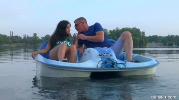 Boats And Hoes, Girl Blows Him Good On The Boat Screencap 9 on sinx.preview.netperv.com