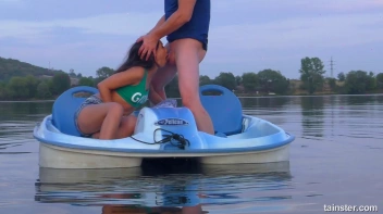 Boats And Hoes, Girl Blows Him Good On The Boat Screencap 26 on sinx.preview.netperv.com