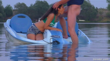 Boats And Hoes, Girl Blows Him Good On The Boat Screencap 29 on sinx.preview.netperv.com