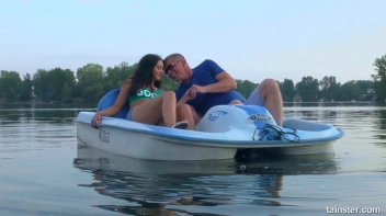 Boats And Hoes, Girl Blows Him Good On The Boat Screencap 6 on sinx.preview.netperv.com