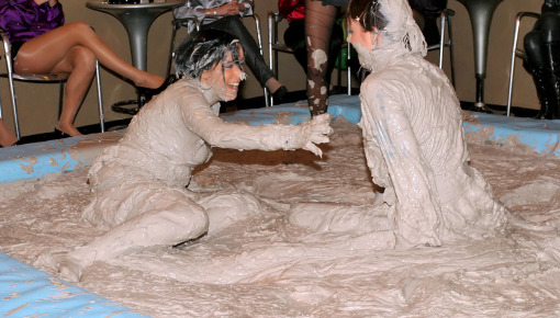 Latest deal - Satin Queens Shimmy In The Mud Pit