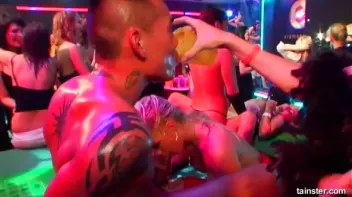 Pussy Casino Part 5 - Cam 1 Screencap 47 on sinx.preview.netperv.com