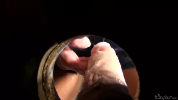 Slimebag Gets What's Coming To Her Screencap 17 on sinx.preview.netperv.com