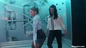 Bloused And Doused Screencap 42 on sinx.preview.netperv.com