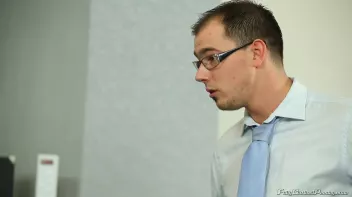 Lazy Workers Made Busy With Piss Business Screencap 6 on sinx.preview.netperv.com