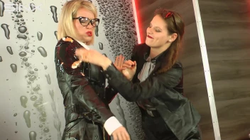 Messy Food Fun With Posh Bitches Screencap 17 on sinx.preview.netperv.com