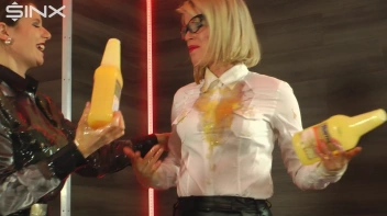 Messy Food Fun With Posh Bitches Screencap 63 on sinx.preview.netperv.com