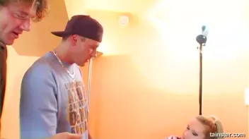 Sandra Yellows DP Party Screencap 21 on sinx.preview.netperv.com