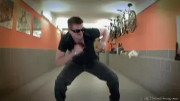 Breaking Free Screencap 13 on sinx.preview.netperv.com