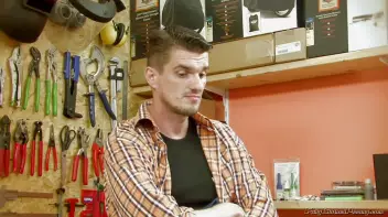 Breaking Free Screencap 6 on sinx.preview.netperv.com