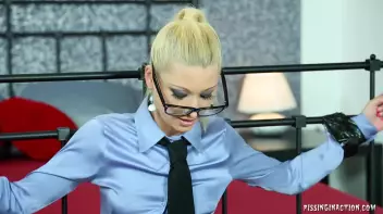 Can't Contain Those Golden Fuck Showers Screencap 1 on sinx.preview.netperv.com