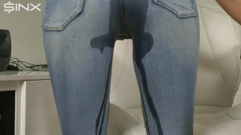 Solo Pissing Sexiness Screencap 17 on sinx.preview.netperv.com