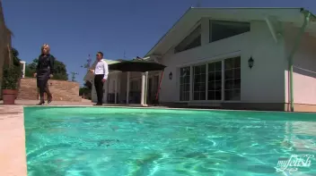 The Attention She Deserves Screencap 6 on sinx.preview.netperv.com