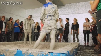 Muddy Wrestling: Nicole Vice vs. Valentina Ross Screencap 28 on sinx.preview.netperv.com