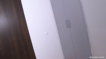 Cock In A Closet!  Surprise Encounter Leaves Her Covered In Fluids! Screencap 1 on sinx.preview.netperv.com