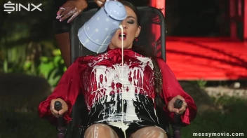 Rich Woman Loves Being Covered In Cream Screencap 40 on sinx.preview.netperv.com