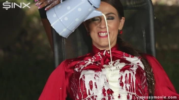 Rich Woman Loves Being Covered In Cream Screencap 41 on sinx.preview.netperv.com