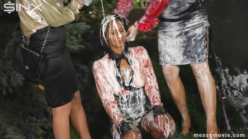 Rich Woman Loves Being Covered In Cream Screencap 80 on sinx.preview.netperv.com