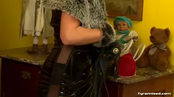 Freaky Frenky Screencap 16 on sinx.preview.netperv.com