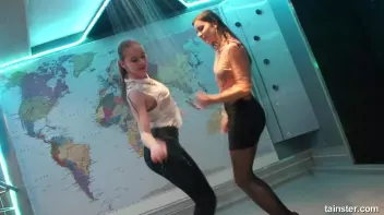 Sensual wet play with hot amateur babes Screencap 38 on sinx.preview.netperv.com
